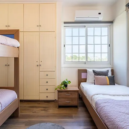 Lägenhet Araminta 2-bedroom In Larnaca